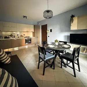 https://appartamento-con-terrazzo-milan.italymilanhotels.net